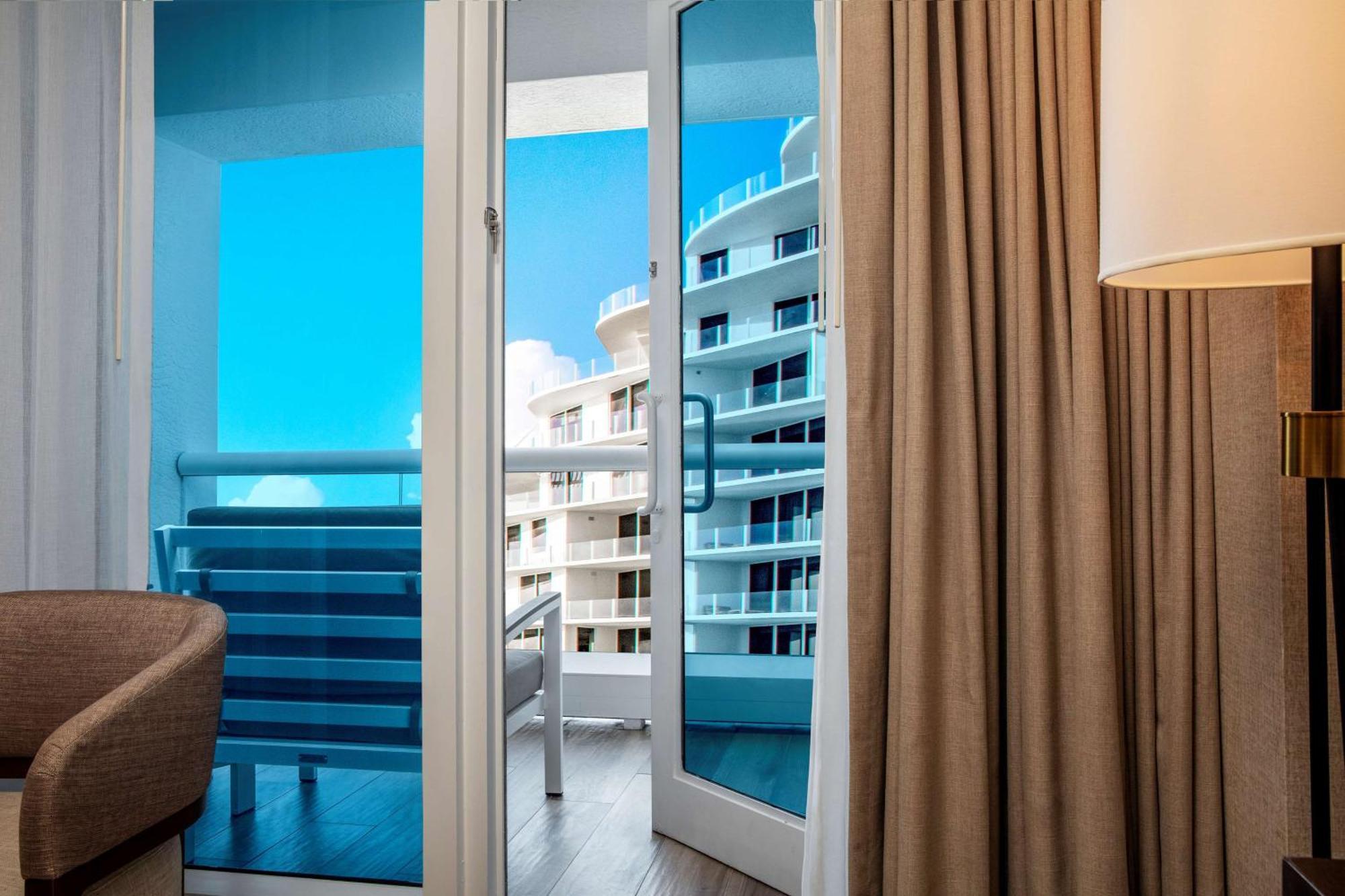 Conrad Fort Lauderdale Beach Екстериор снимка